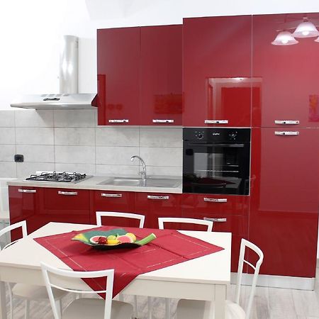 Rosy'S Apartments Trappeto  Luaran gambar