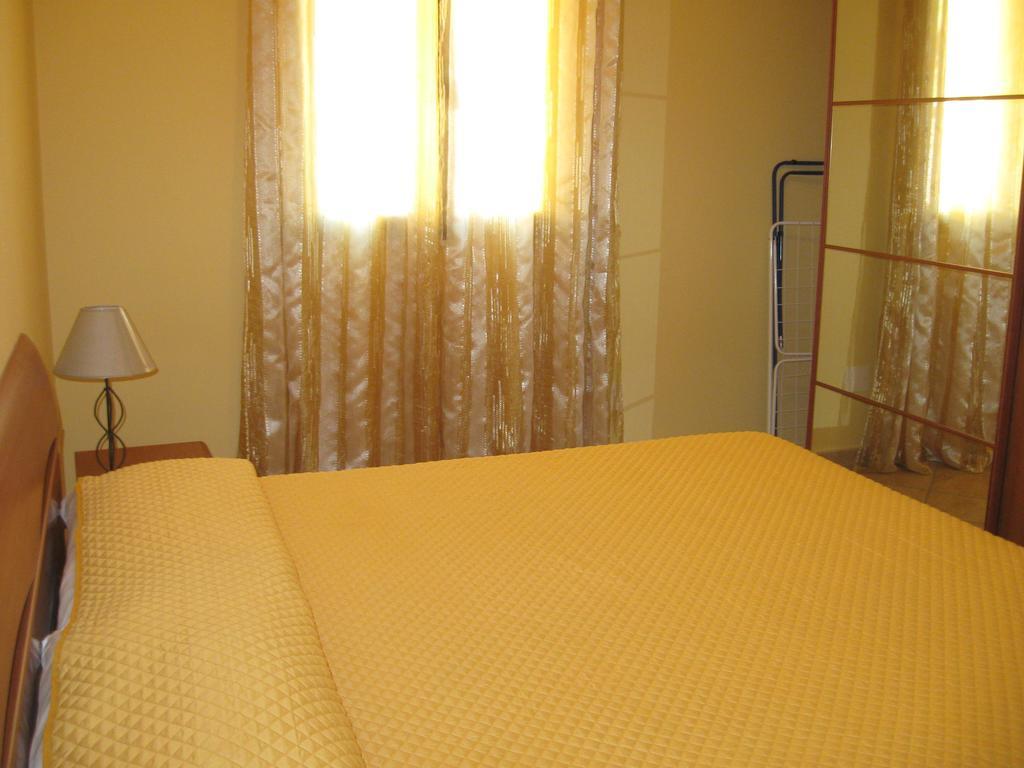 Rosy'S Apartments Trappeto  Bilik gambar