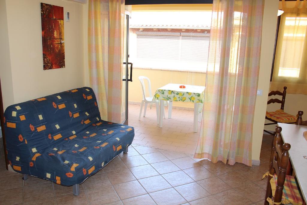 Rosy'S Apartments Trappeto  Luaran gambar