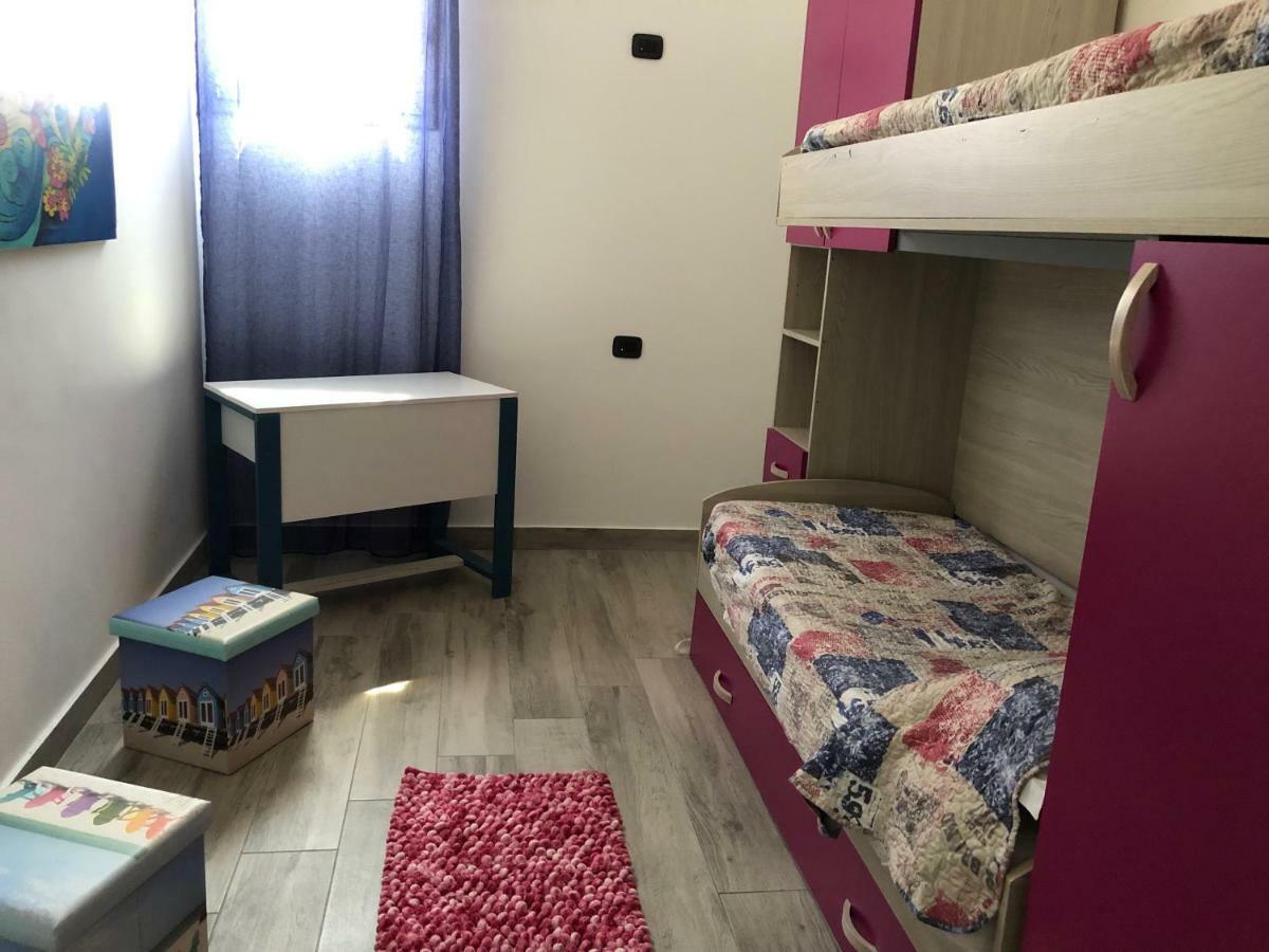 Rosy'S Apartments Trappeto  Luaran gambar